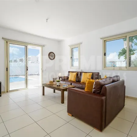 Villa Cherry Palm *