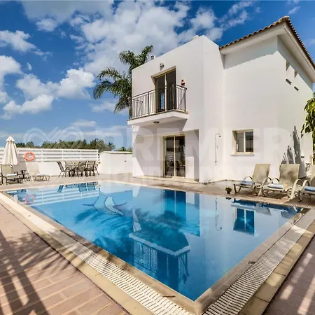 Villa Cherry Palm *